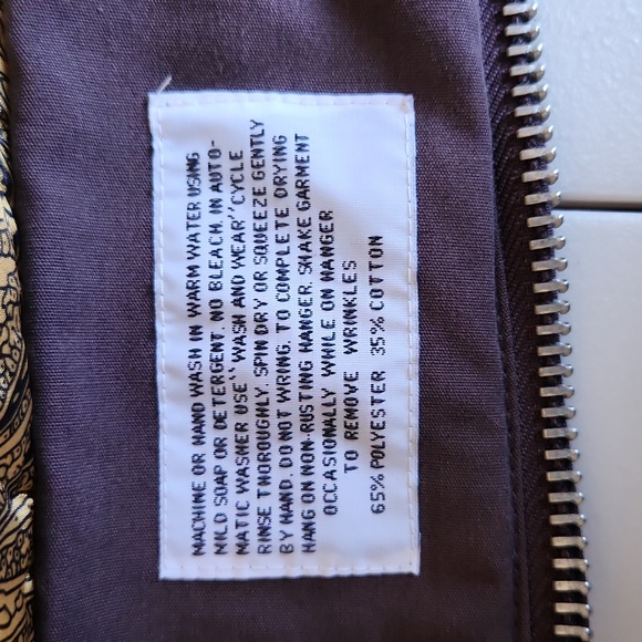 Authentic Derby - Picture 3 of 8